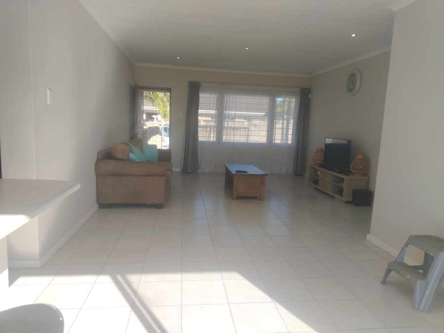 3 Bedroom Property for Sale in Beacon Bay North Eastern Cape